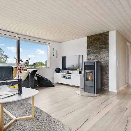 Three-bedroom In 펜션